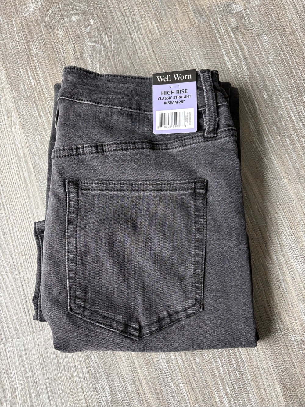 NWT Well Worn High Rise Straight Jeans Size 4